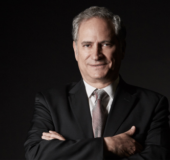 Picture of Alejandro Soberón Kuri